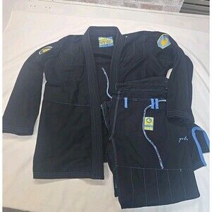 jiu jitsu gi  Gold bjj aeroweave black top and bottom Size A3H**READ***